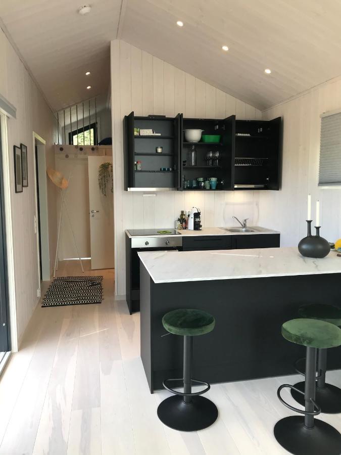 Hytte Med Sjoutsikt Og 20 Min Fra Dyreparken Grimstad  Exteriör bild