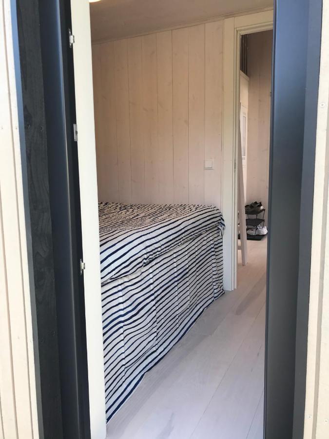 Hytte Med Sjoutsikt Og 20 Min Fra Dyreparken Grimstad  Exteriör bild